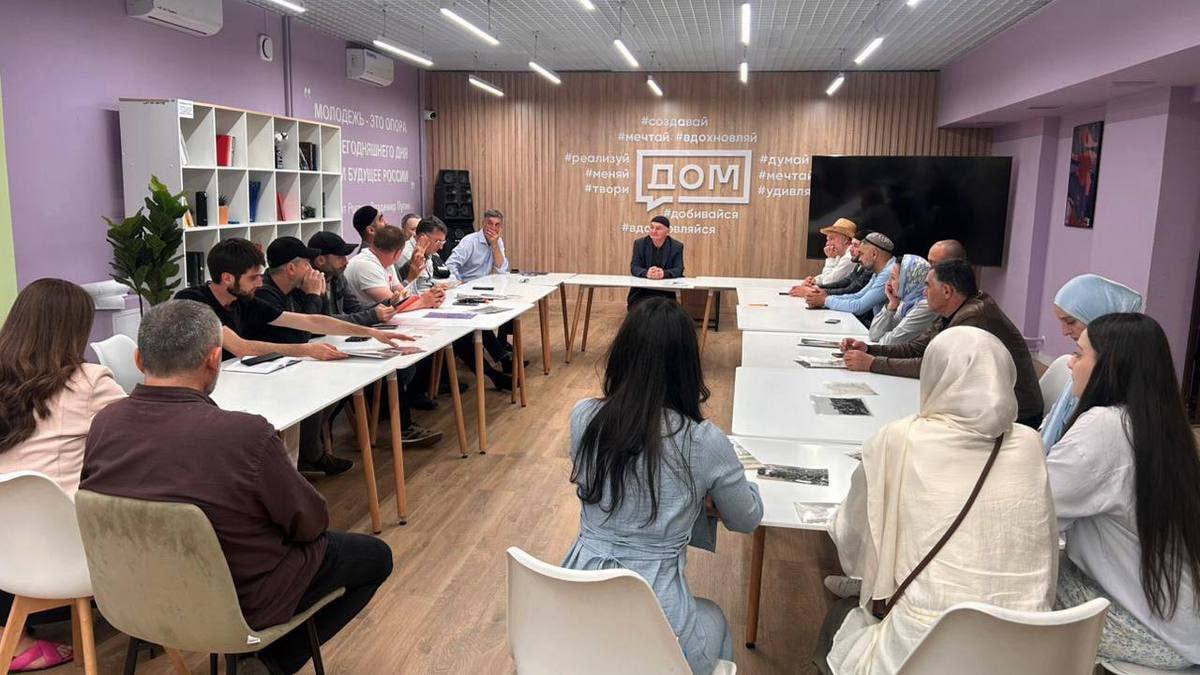 В Магасе молодежи рассказали о принципах грамотной работы с информацией В Магасе молодежи рассказали о принципах грамотной работы с информацией