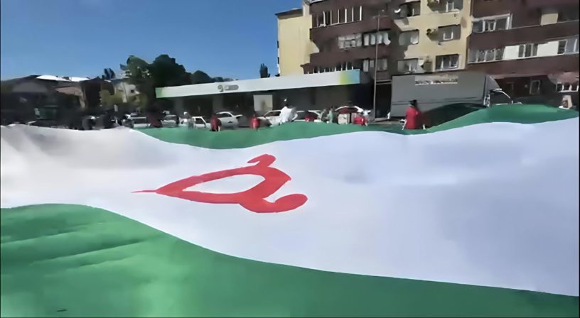 В Малгобеке Ингушетии отпраздновали День республики патриотической акцией В Малгобеке Ингушетии отпраздновали День республики патриотической акцией