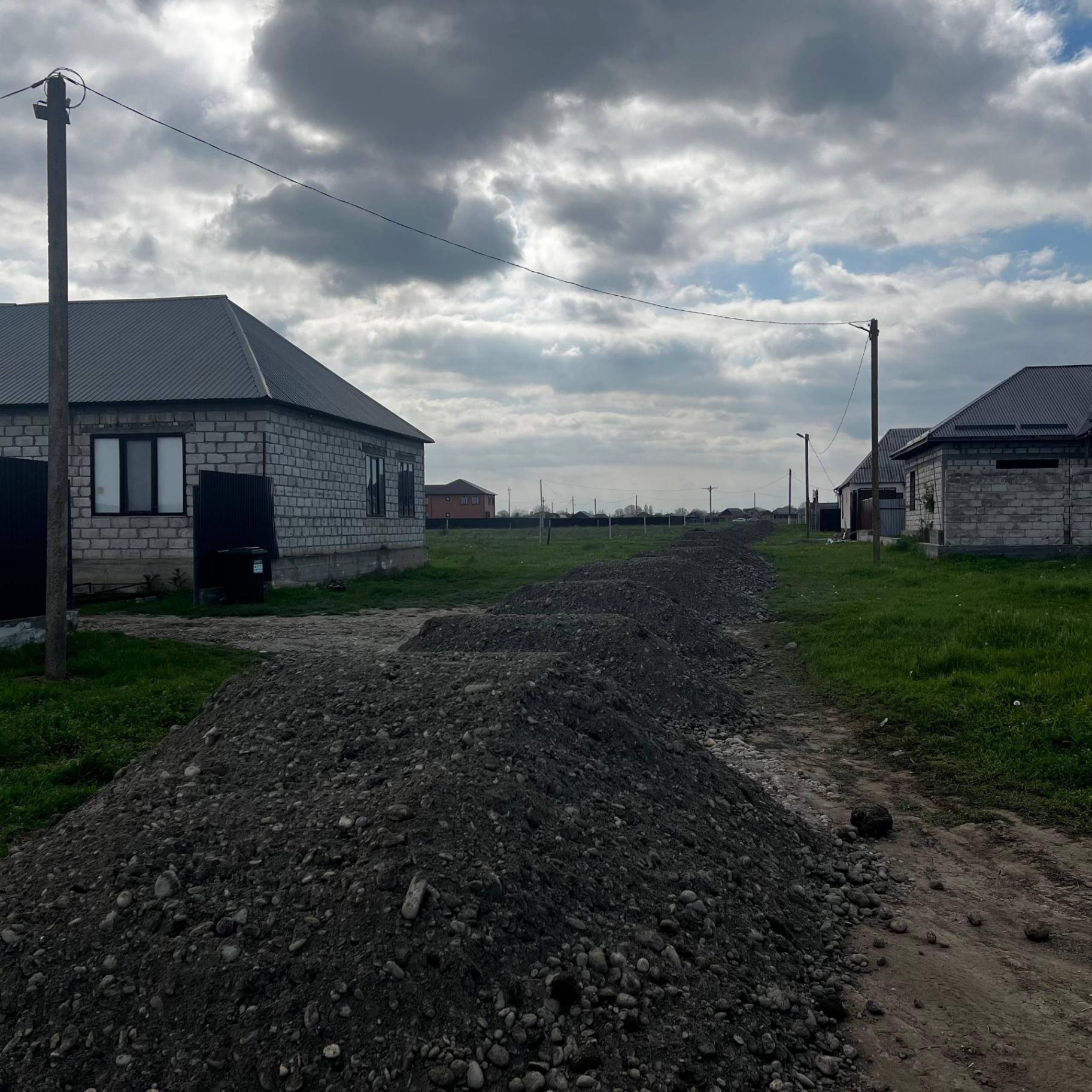 В Малгобеке улучшили состояние дорог в районе новостроек по обращениям жителей В Малгобеке улучшили состояние дорог в районе новостроек по обращениям жителей