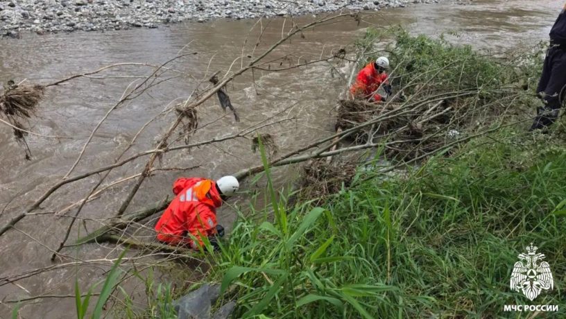 Поиски пропавшего 15 июня в реке Сунжа ребенка в Ингушетии продолжаются Поиски пропавшего 15 июня в реке Сунжа ребенка в Ингушетии продолжаются