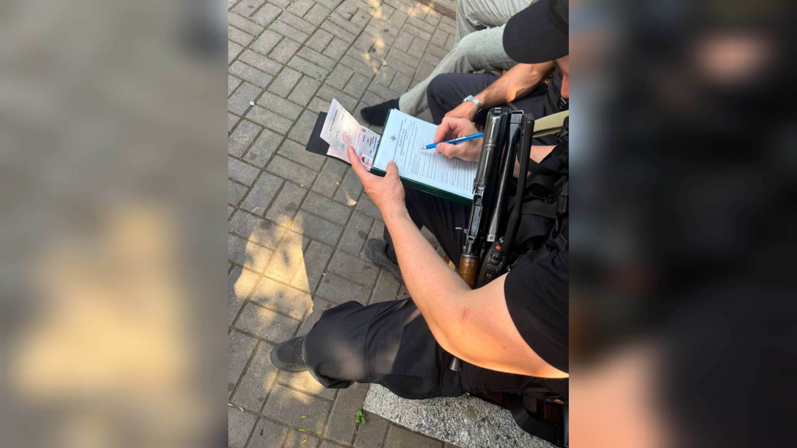 На аллее в Магасе выявили нарушения в торговле и использовании электросамокатов