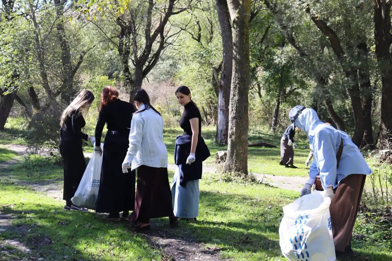 В заповеднике «Эрзи» Ингушетии провели акцию по очистке экологических троп