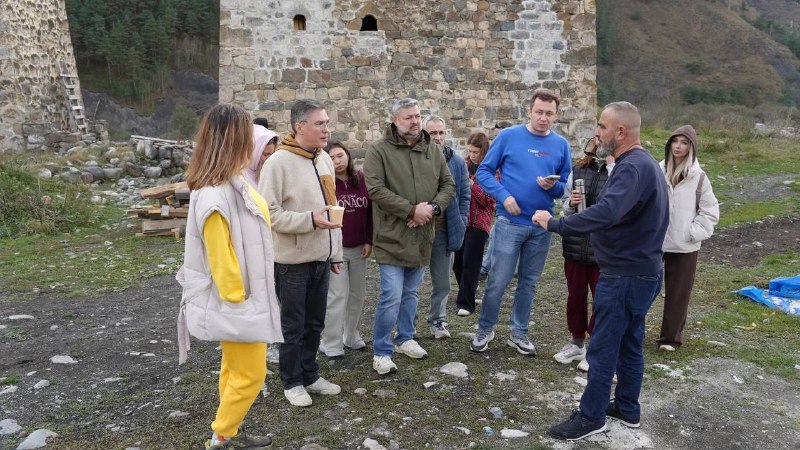 С горной Ингушетией знакомились участники тура «В стране башен и легенд» С горной Ингушетией знакомились участники тура «В стране башен и легенд»