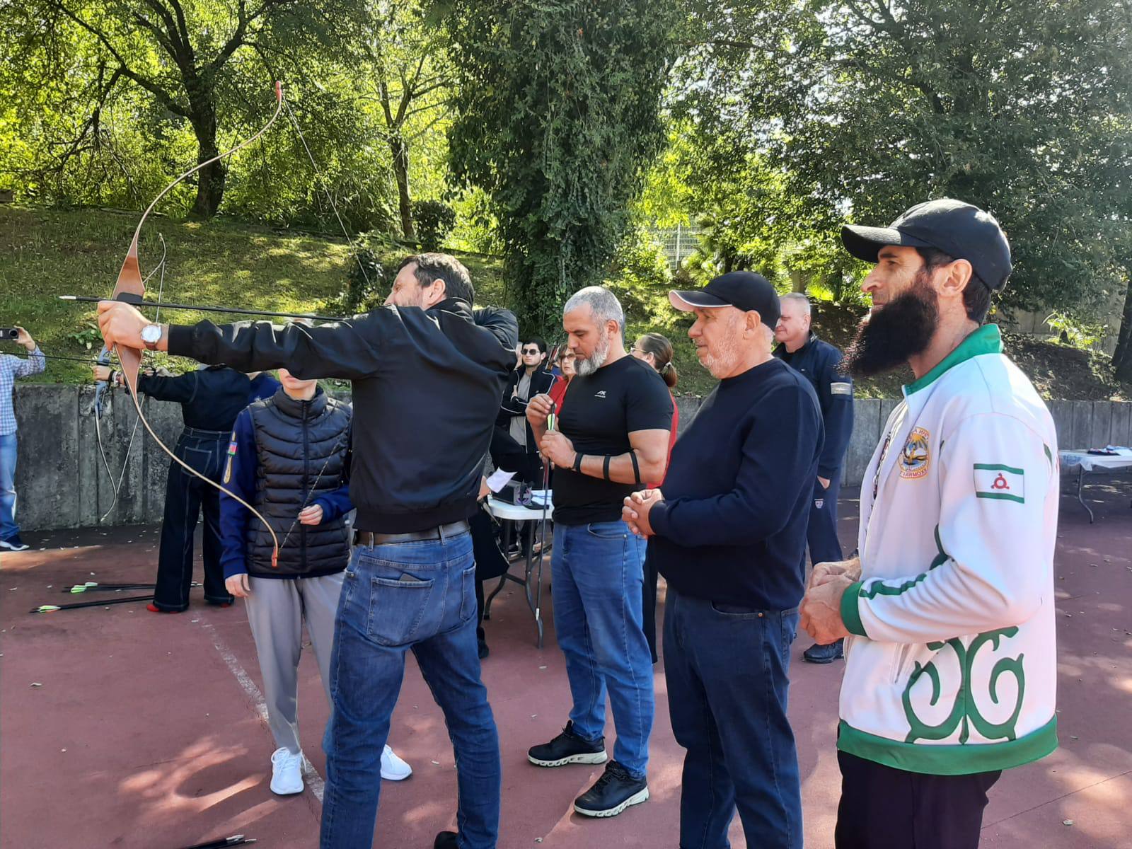В Сочи прошёл турнир по стрельбе из лука памяти известной ингушской альпинистки