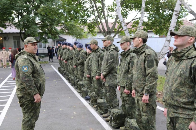 Служить в ВКС России отправились 15 призывников из Ингушетии Служить в ВКС России отправились 15 призывников из Ингушетии